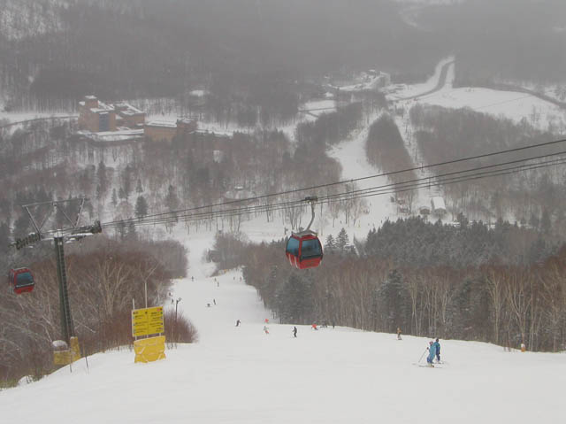 Sahoro-resort Skiing ground, gondola
